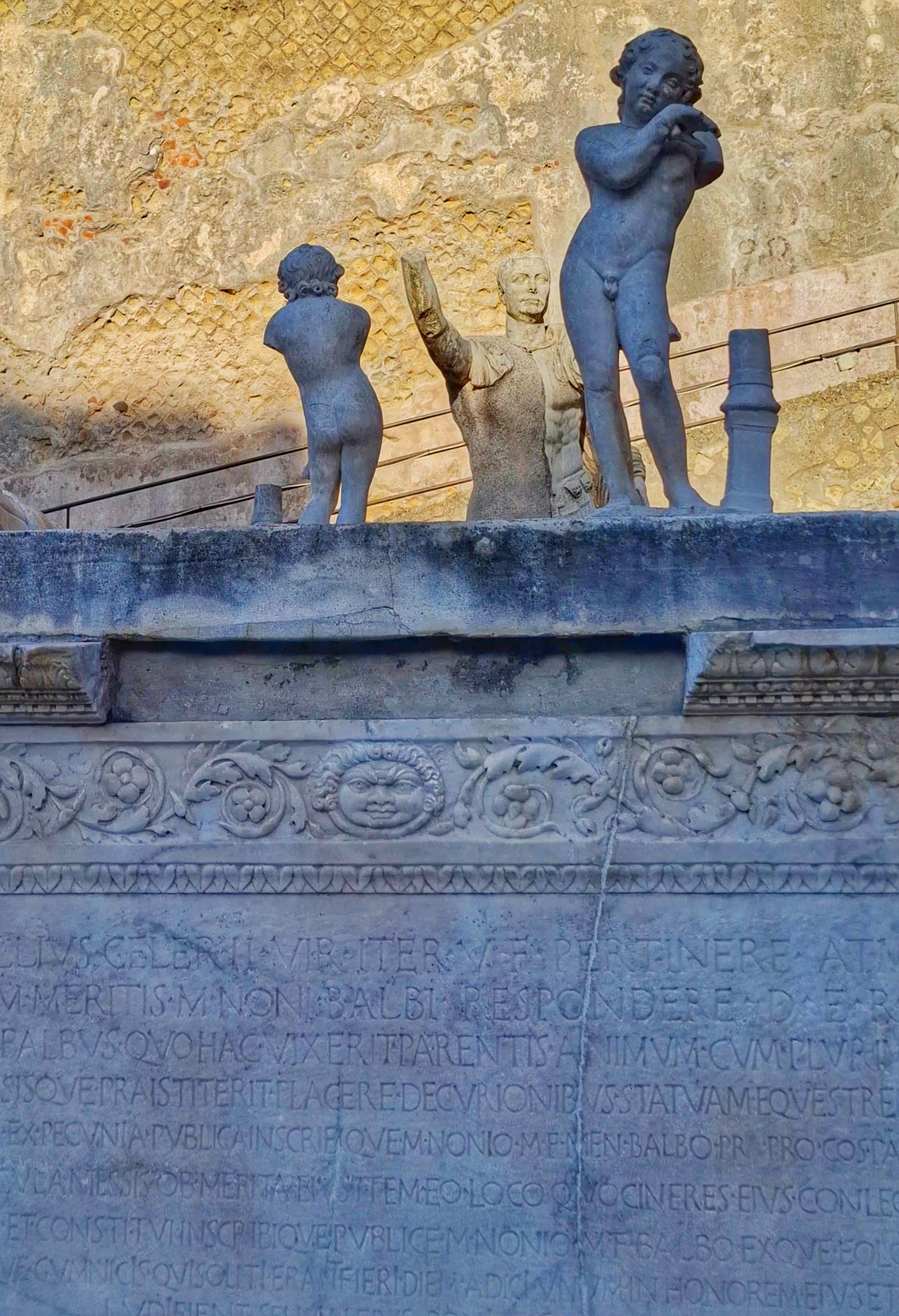 Imagen Terraza Marco Nonio Balbo