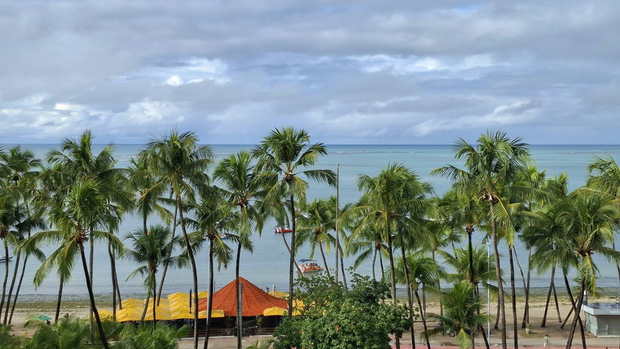 Vista desde el desayuno en el Hotel Costamar Maragogi