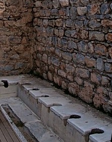 Letrinas romanas en Éfeso